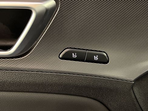 Used 2023 Kia Sportage SX image 32