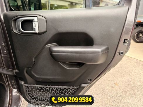Used 2020 Jeep Wrangler Unlimited Rubicon AWD/4WD image 22