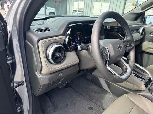 New 2026 Chevrolet Colorado ZR2 w/ Technology Package AWD/4WD image 9