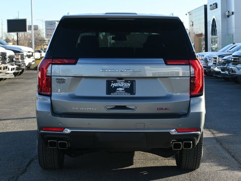 Used 2025 GMC Yukon Denali image 13