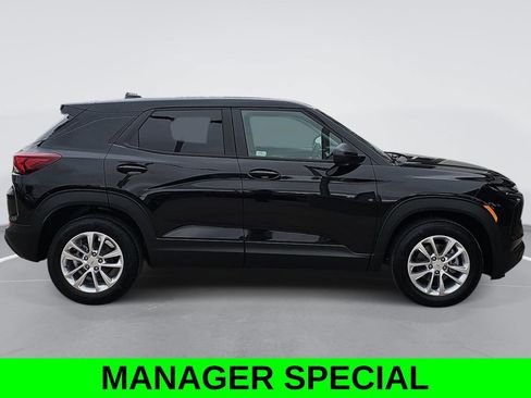 New 2026 Chevrolet TrailBlazer LS w/ LS Convenience Package FWD image 2