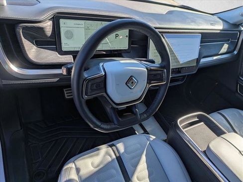 Used 2023 Rivian R1T Adventure image 10