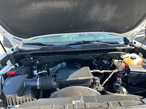 Used 2022 Chevrolet Silverado 2500 Custom w/ Custom Convenience Package image 26