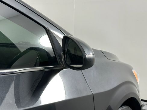 Used 2015 Chevrolet Sonic LT image 16