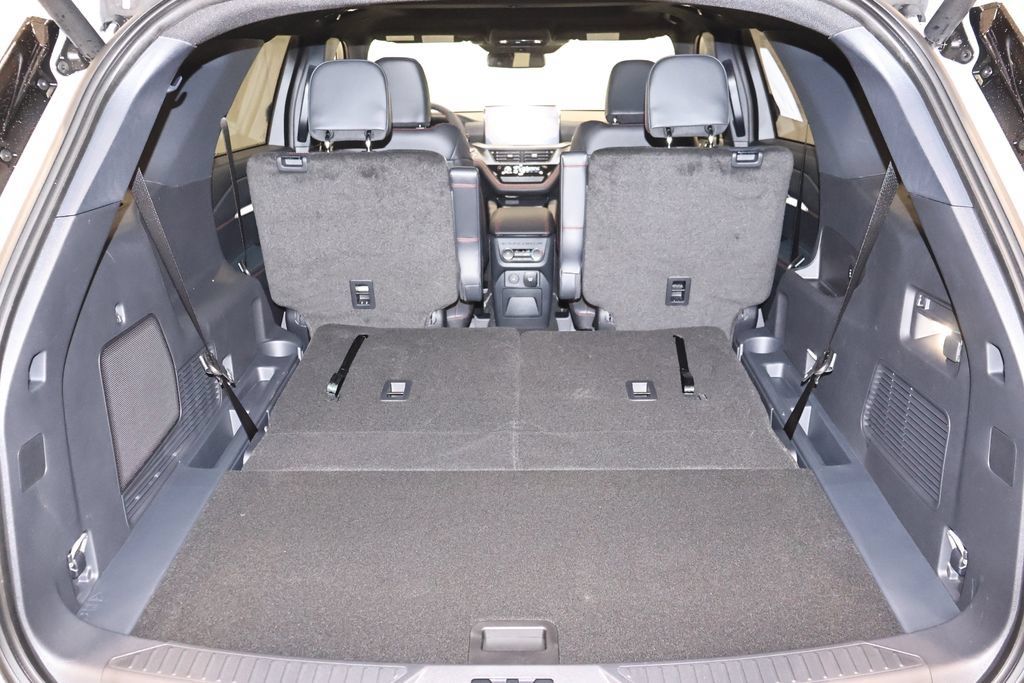 New 2026 Ford Explorer ST-Line w/ ST-Line Street Pack AWD/4WD image 33