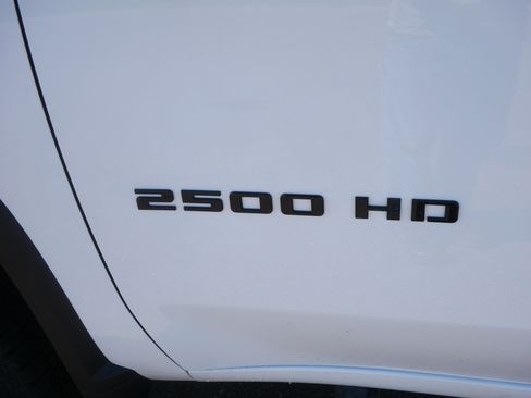 Used 2021 Chevrolet Silverado 2500 LTZ w/ LTZ Plus Package AWD/4WD image 17