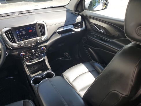 Certified 2023 GMC Terrain SLT FWD image 16