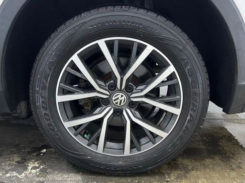 Used 2021 Volkswagen Tiguan S FWD image 20