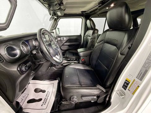 Used 2021 Jeep Wrangler Unlimited Sahara w/ Uconnect 4C Nav & Sound Group AWD/4WD image 21