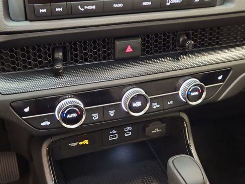 Certified 2024 Honda CR-V EX image 29