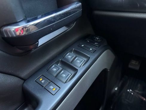 Used 2018 Chevrolet Silverado 1500 LT w/ All Star Edition AWD/4WD image 31