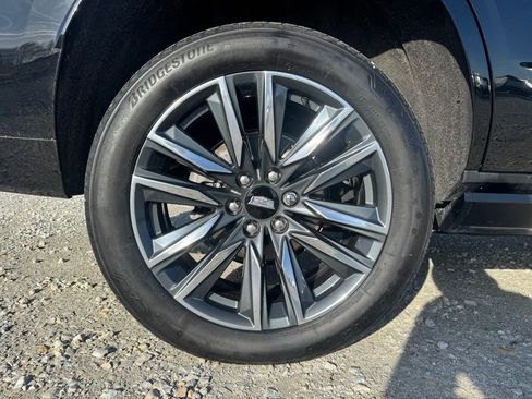 Certified 2024 Cadillac Escalade Sport Platinum w/ LPO, Floor Liner Package image 17