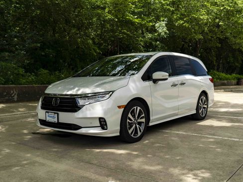 Used 2023 Honda Odyssey Touring image 5