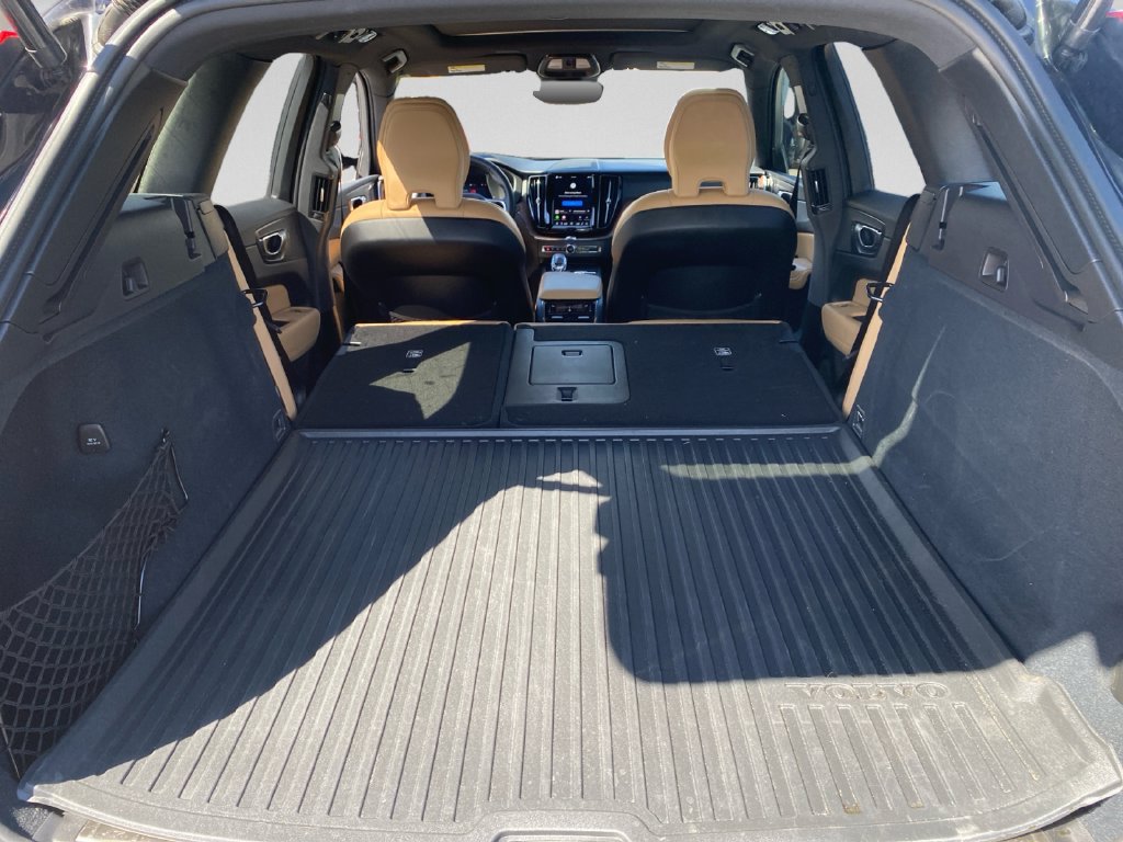 Used 2025 Volvo XC60 B5 Ultra w/ Protection Package Premier AWD/4WD image 27