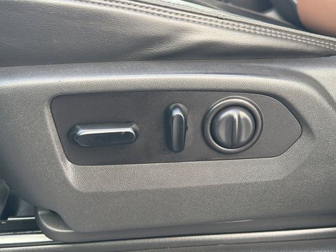 Used 2020 Chevrolet Silverado 2500 High Country w/ Technology Package image 10