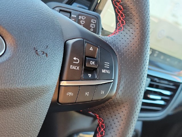 Certified 2024 Ford Escape ST-Line Select w/ Tech Pack #1 AWD/4WD image 16