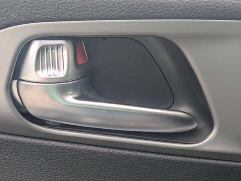 New 2027 Chrysler Pacifica Limited FWD image 13