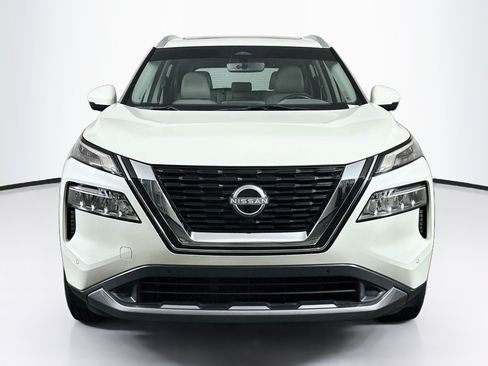 Used 2023 Nissan Rogue SL w/ SL Premium Package FWD image 2