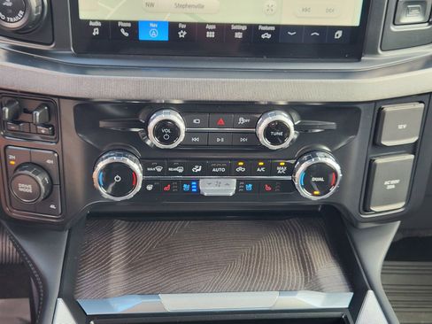 Certified 2025 Ford F450 Platinum w/ FX4 Off-Road Package AWD/4WD image 22