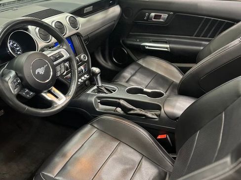 Used 2021 Ford Mustang Premium RWD image 9