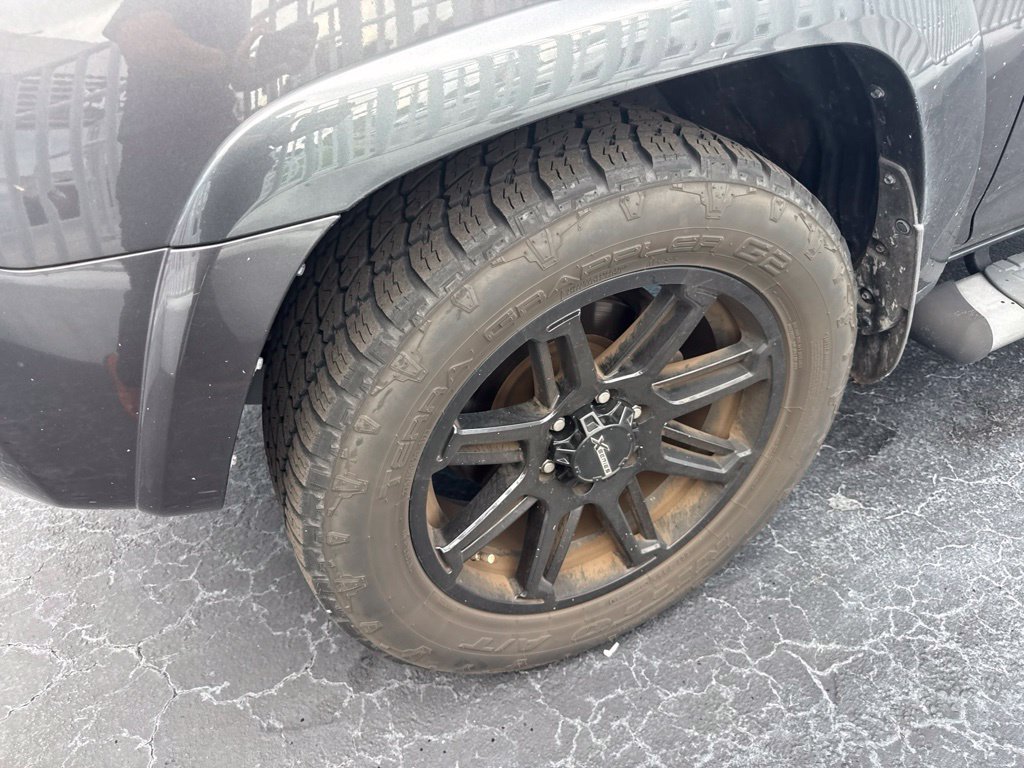 Used 2022 Toyota 4Runner SR5 Premium w/ Moonroof Package RWD image 14