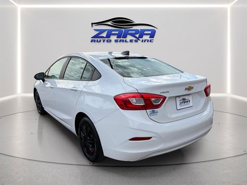 Used 2017 Chevrolet Cruze LS image 5