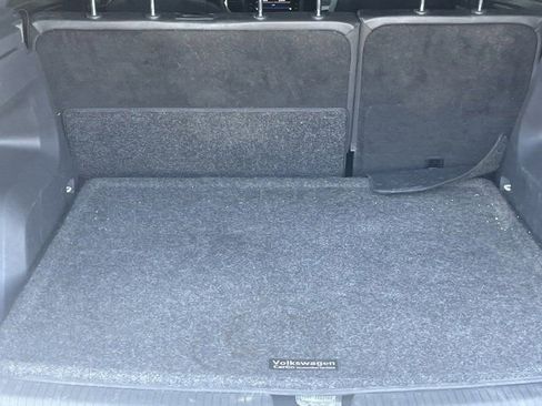 Used 2021 Volkswagen Atlas Cross Sport SE FWD image 17