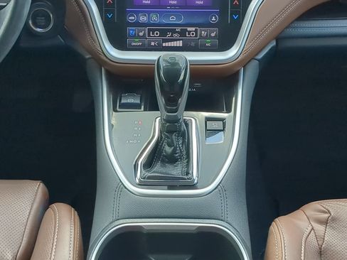 Used 2020 Subaru Outback Touring w/ Popular Package #2 AWD/4WD image 17