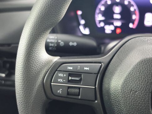 Used 2025 Honda Accord SE image 21