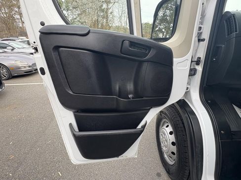 Used 2019 RAM ProMaster 2500 image 17