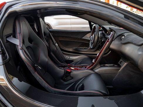Used 2015 McLaren P1 RWD image 22