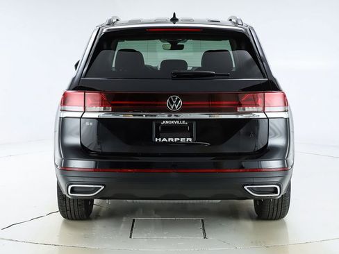 New 2026 Volkswagen Atlas SE image 45