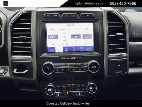 Used 2020 Ford Expedition XLT w/ Equipment Group 202A AWD/4WD image 43