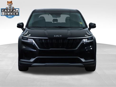 Used 2024 Kia Carnival LX image 7