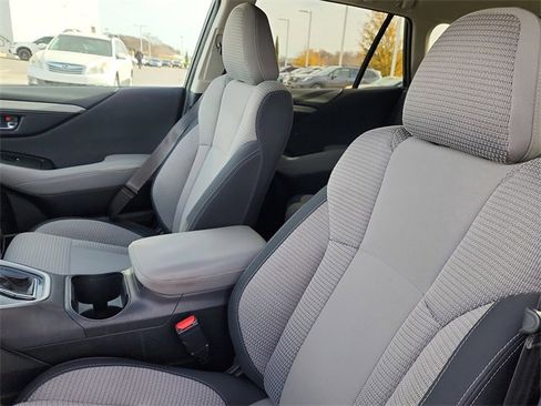 Used 2021 Subaru Outback Premium image 14