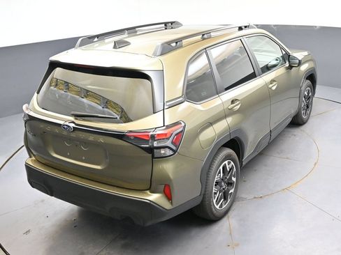 Certified 2025 Subaru Forester Premium AWD/4WD image 40