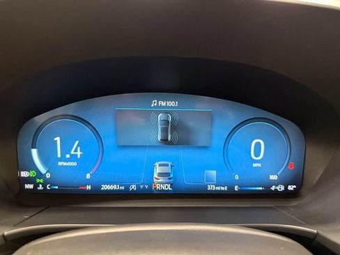 Used 2025 Ford Escape Platinum AWD/4WD image 28