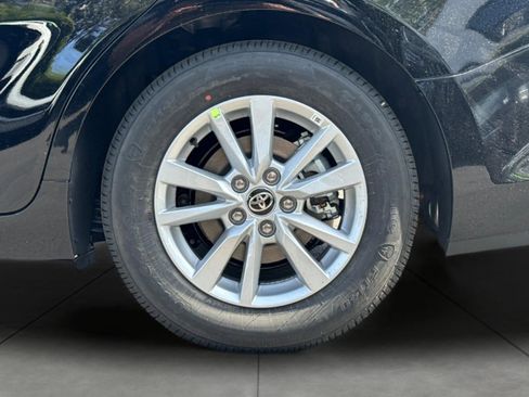 New 2026 Toyota Camry LE FWD image 32