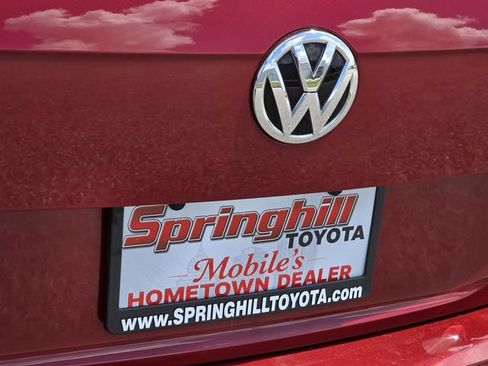 Used 2018 Volkswagen Tiguan SEL FWD image 31