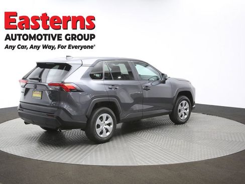 Used 2022 Toyota RAV4 LE image 40