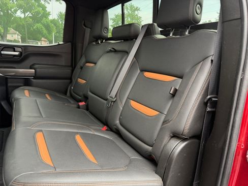 Used 2021 GMC Sierra 1500 AT4 w/ AT4 Preferred Package AWD/4WD image 28