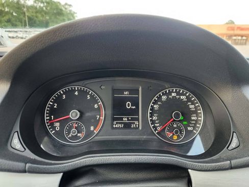 Used 2013 Volkswagen Passat 2.5 SE FWD image 20