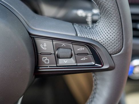 New 2025 Alfa Romeo Giulia w/ Veloce Package Rwd image 28