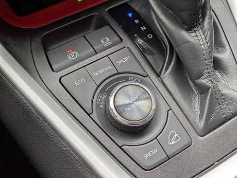 Certified 2022 Toyota RAV4 TRD Off-Road image 24