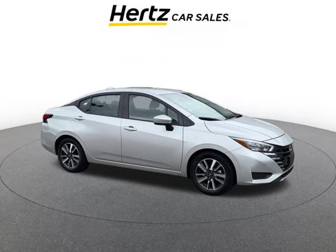 Used 2025 Nissan Versa SV FWD image 1