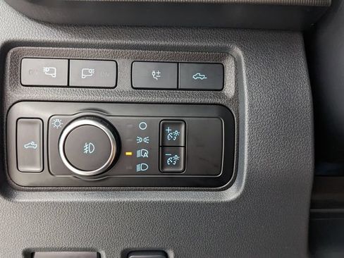 Certified 2024 Ford F450 Platinum w/ FX4 Off-Road Package AWD/4WD image 22