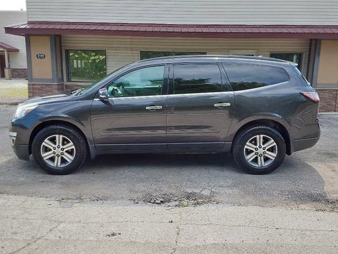 Used 2015 Chevrolet Traverse LT AWD/4WD image 2