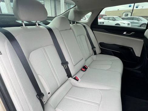 Used 2022 Kia K5 LXS image 26