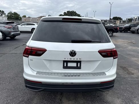 Used 2023 Volkswagen Tiguan SE FWD image 8