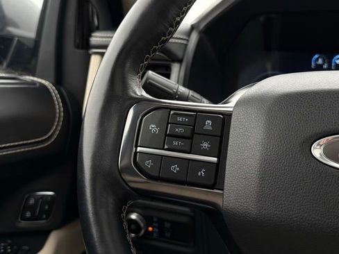 Certified 2022 Ford Expedition Platinum image 14